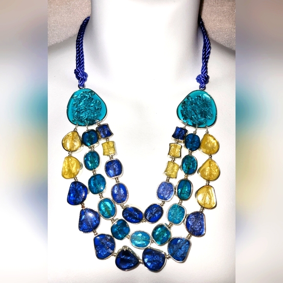 Gorgeous Three Strand Lucite / Blue Cord / Silvertone Necklace - Picture 1 of 4